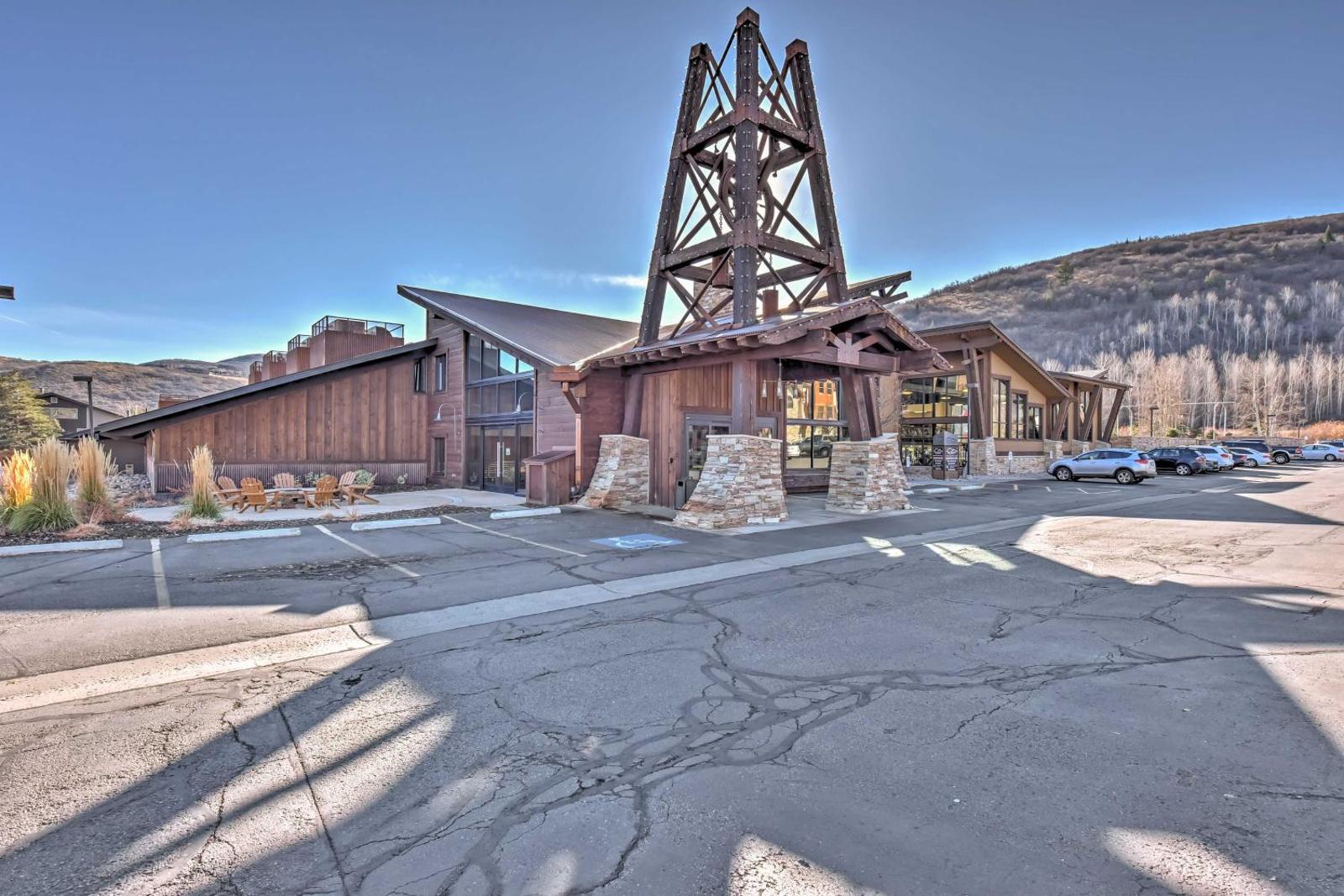 High-Quality Park City Escape with Resort Amenities! Main image 2